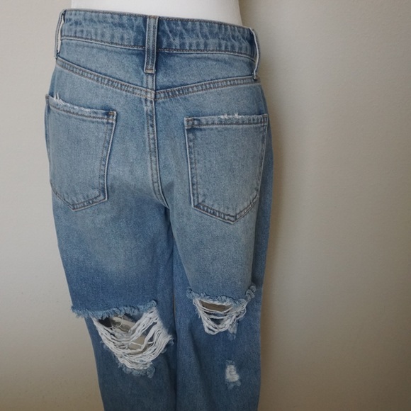 Fashion Nova Jeans - Picture 3 of 4
